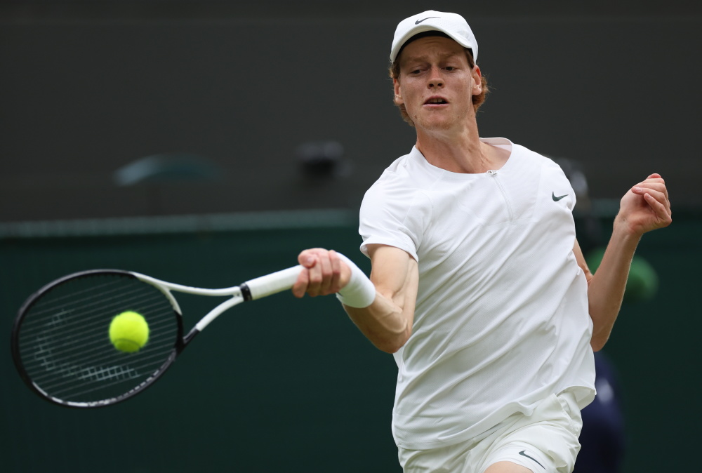 第二局连拿5分锁定胜局！孙颖莎／王曼昱3-1击败杜凯琹／申裕斌 晋级四强