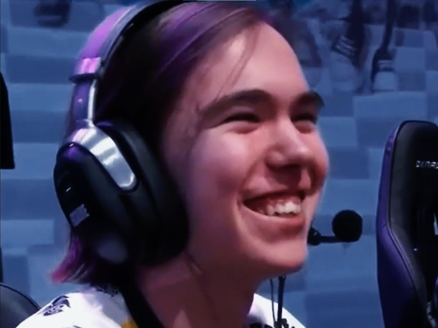 也让他的品 也让他的品